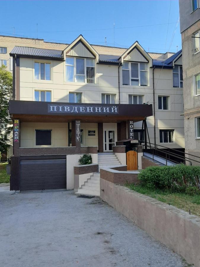 Hotel Pivdennyi Oleksandriia Экстерьер фото